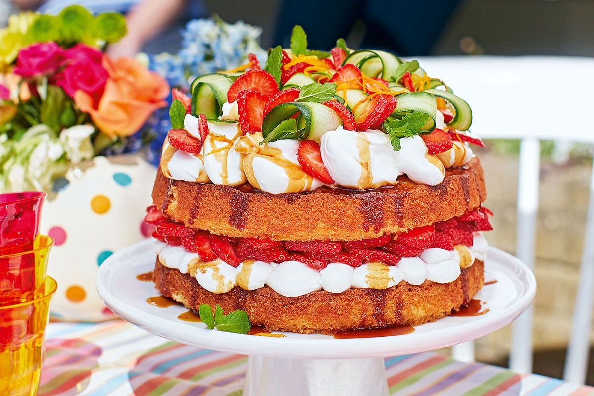 10 Awesome Summer Cake Recipes