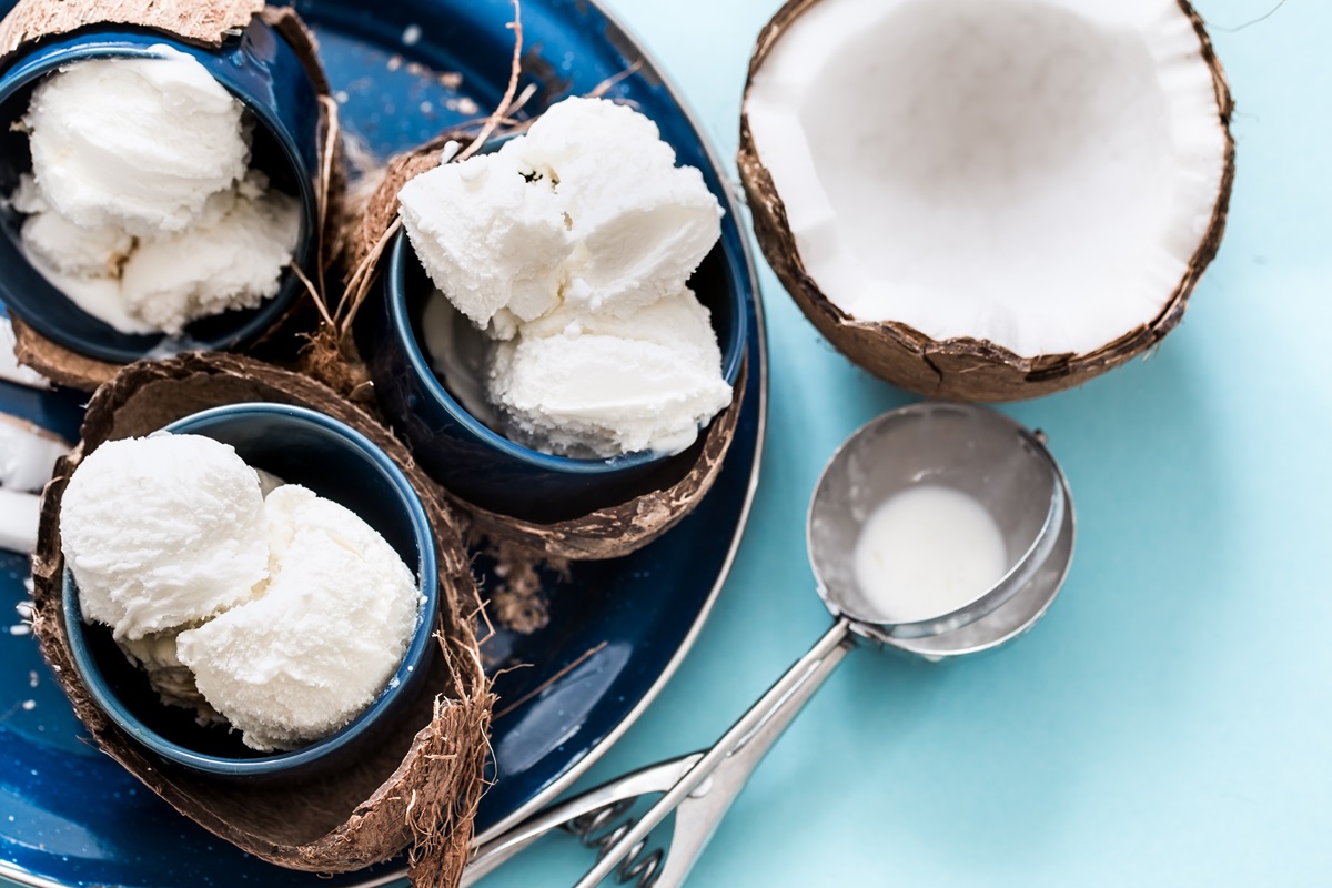 Coconut caramel dairy-free ice cream