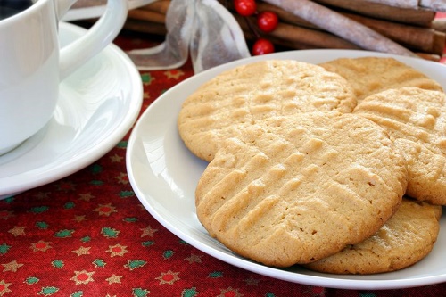 Crunchy peanut butter cookies