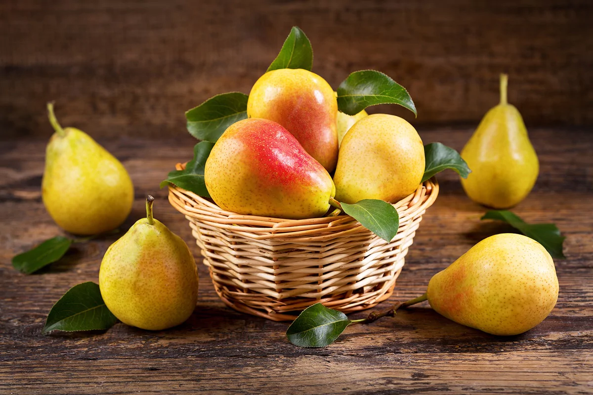 Pear: The Powerful Fruit You Should Be Eating More