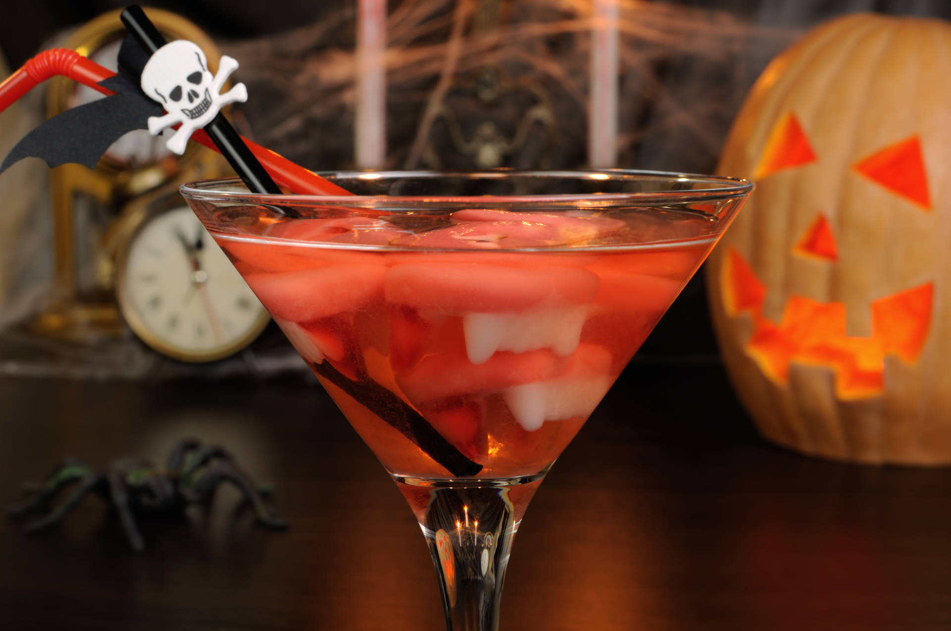 8 Creepiest Halloween Cocktails Ever