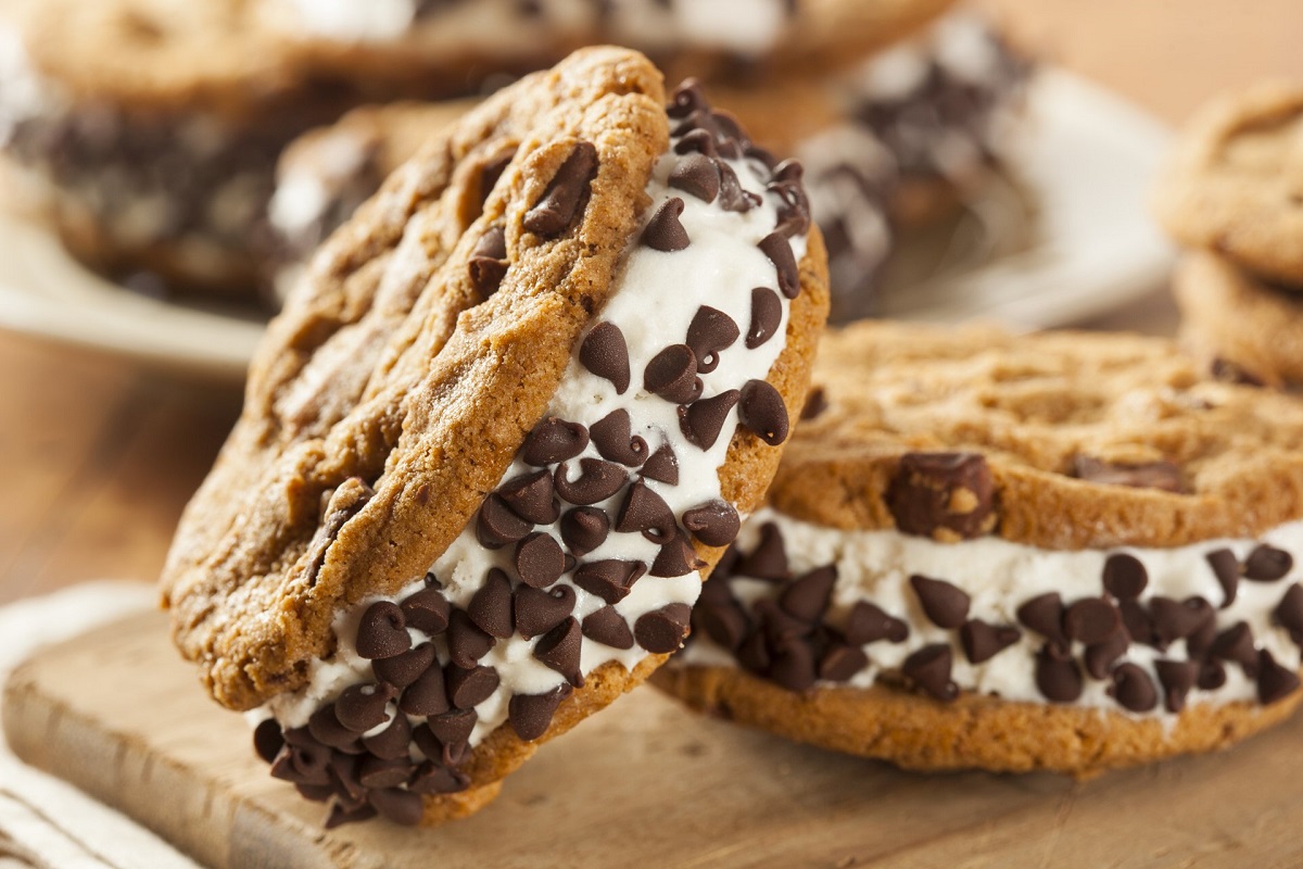 10 Cool Ideas to Jazz Up Your Ice Cream Sandwich