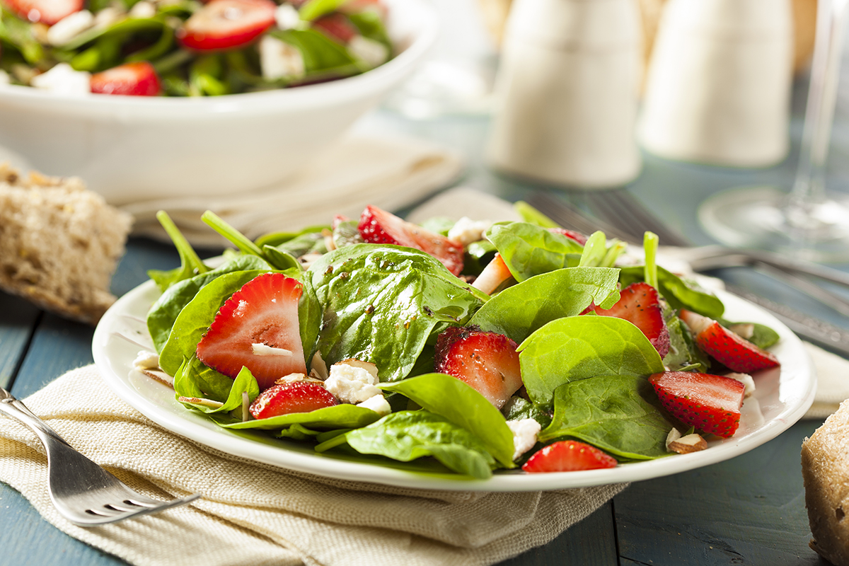 Spinach strawberry salad