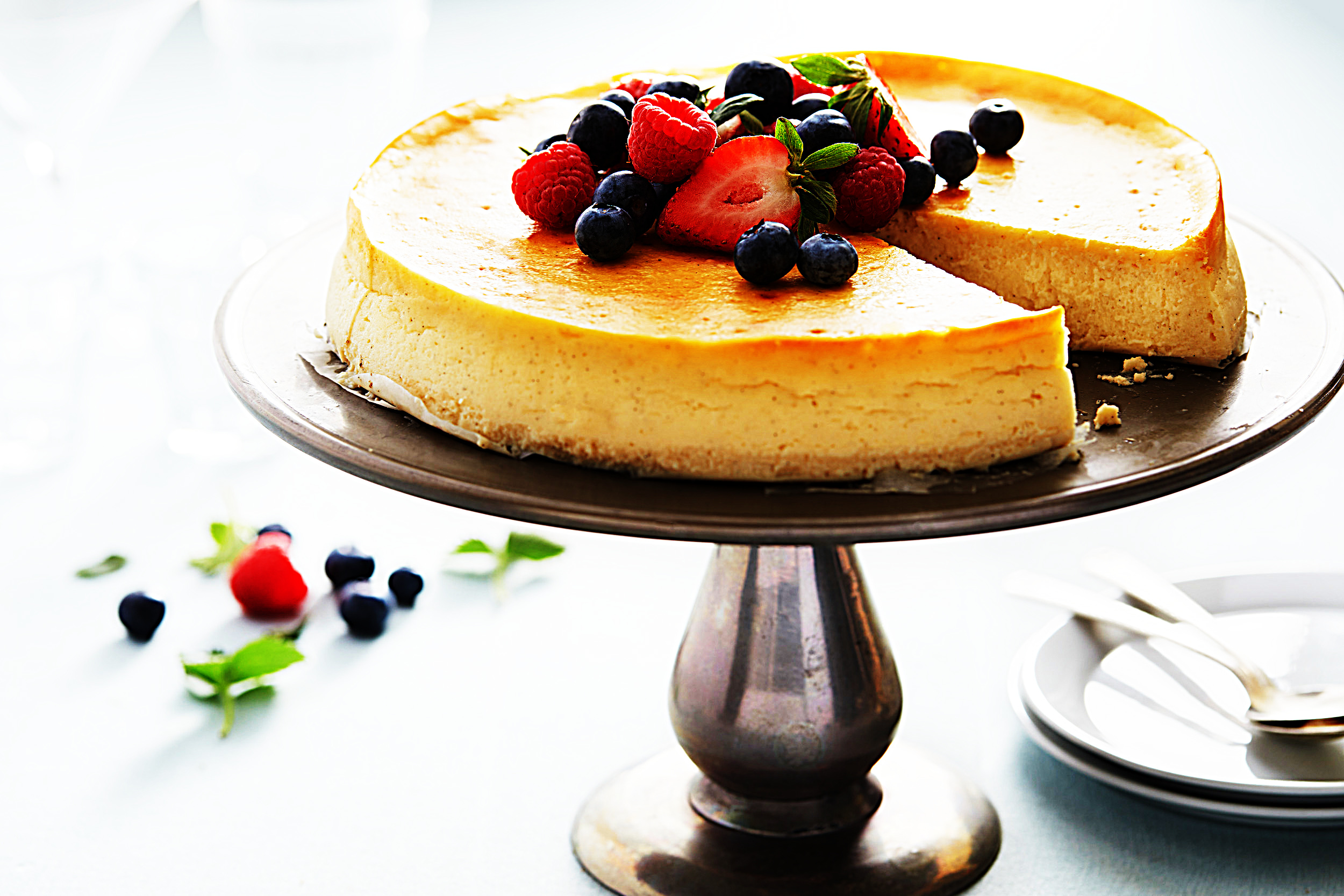 Stupid-Easy Recipe for 5-Ingredient Crustless Cheesecake (#1 Top-Rated)