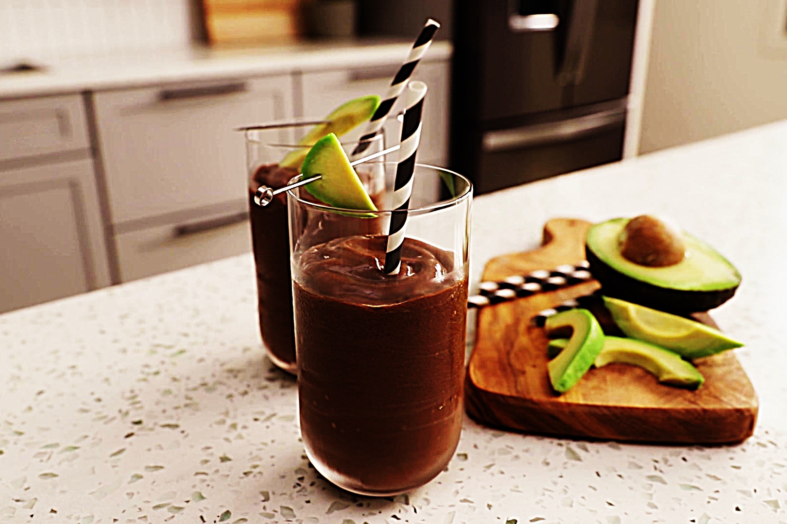 Stupid-Easy Recipe for Vegan Chocolate Avocado “Milkshakes” (#1 Top-Rated)