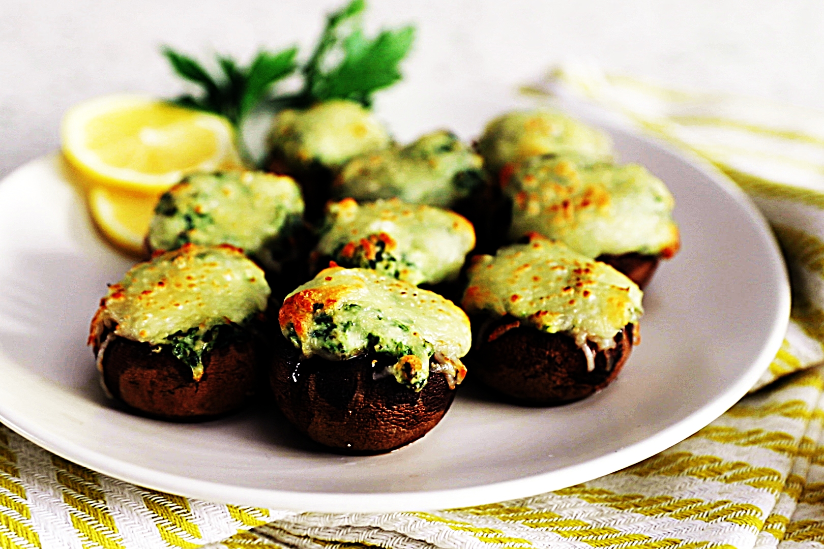 Stupid-Easy Recipe for Creamy Spinach Stuffed Mushrooms (#1 Top-Rated)