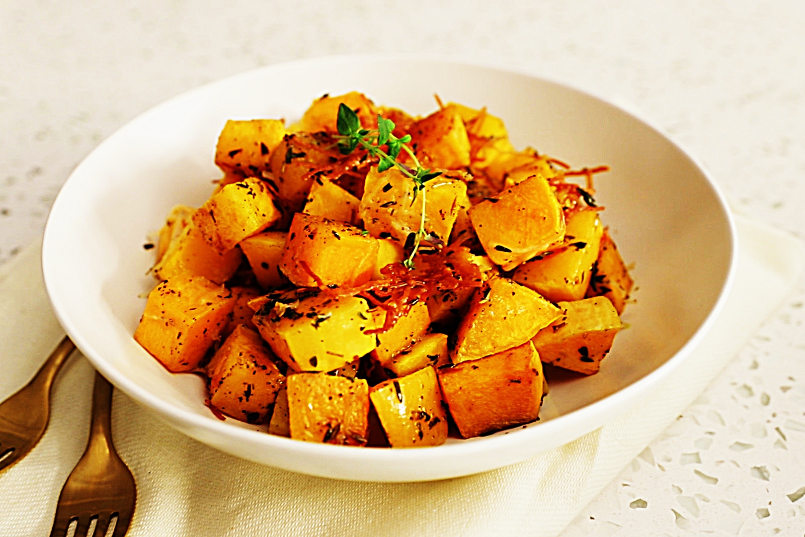 Stupid-Easy Recipe for Parmesan and Thyme Roasted Butternut Squash (#1 Top-Rated)