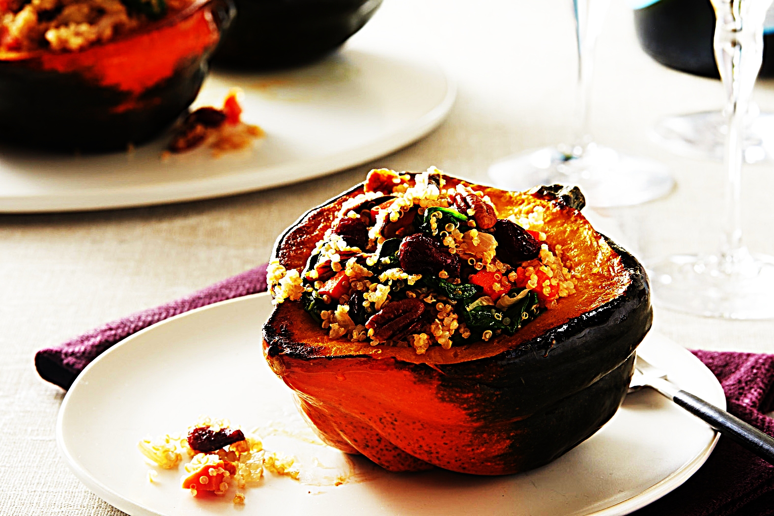 Stupid-Easy Recipe for Vegan Quinoa, Spinach, and Mushroom Stuffed Acorn Squash (#1 Top-Rated)
