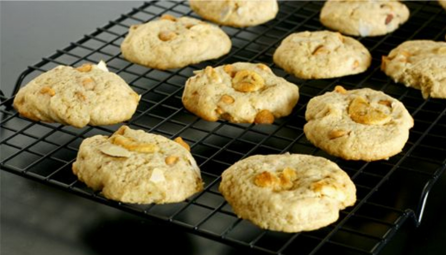 Recipe For Banana Almond Butterscotch Cookies