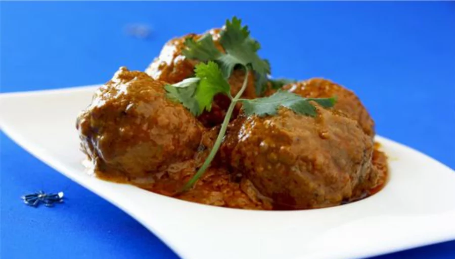 Chicken Kofta Recipe in Makhani Curry