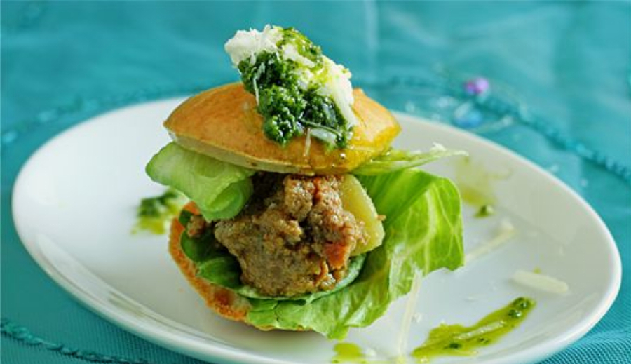 Recipe For Mini Keema Burgers in Pate a Choux Buns