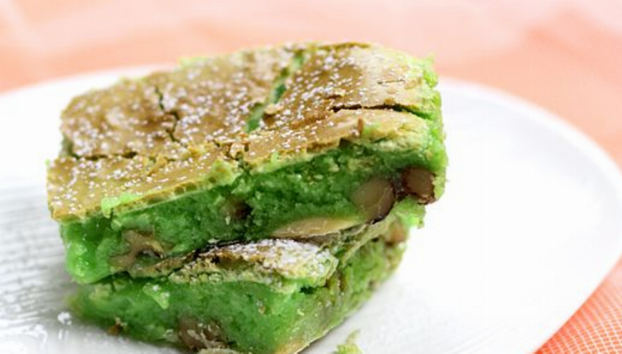 St. Patrick’s Day Greenies (Green Brownies Recipe)
