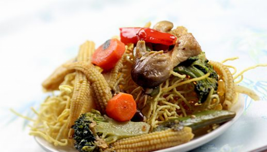 Mi Xao Don Recipe (Vietnamese Crispy Noodles)