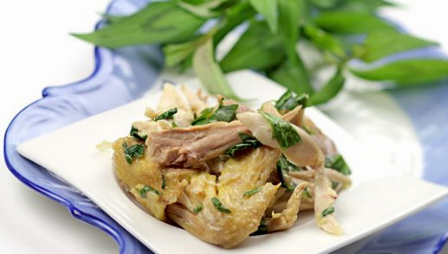 Ga Muoi Ot: Vietnamese Chicken Salad Recipe