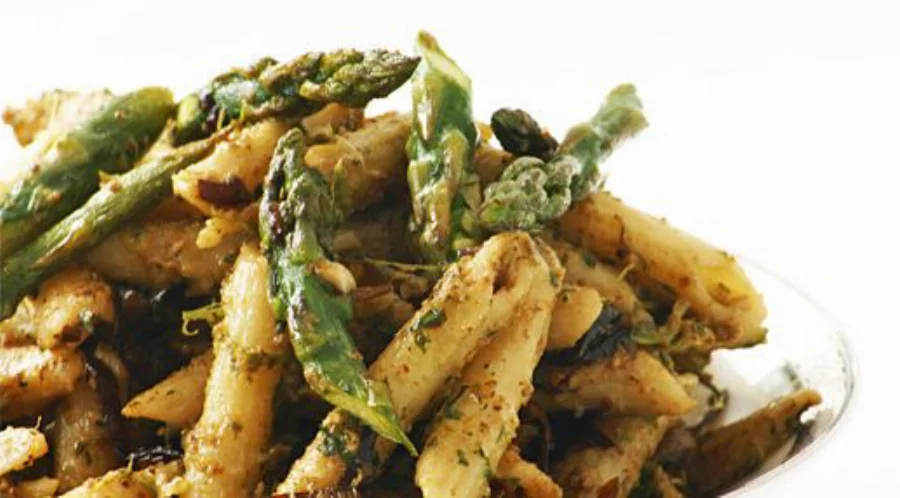 Recipe For Parsley-Walnut Pesto Penne Pasta with Asparagus