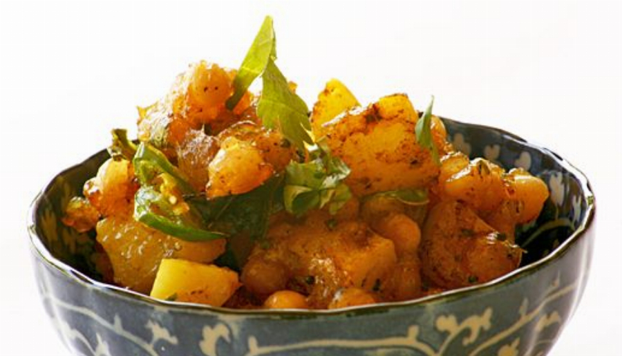 Recipe For Sabudana Khichdi (Indian Sago and Potato Snack)