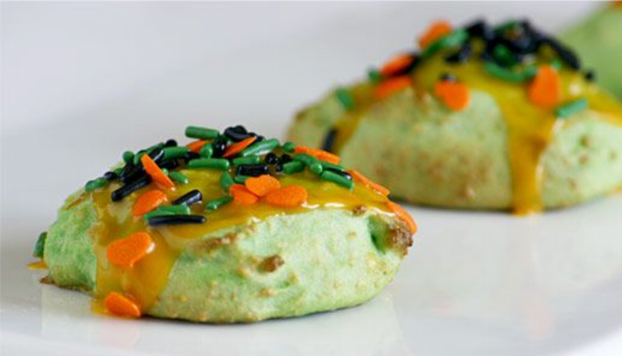 Recipe For Halloween Pandan Ricotta Cookies with Carrot Icing