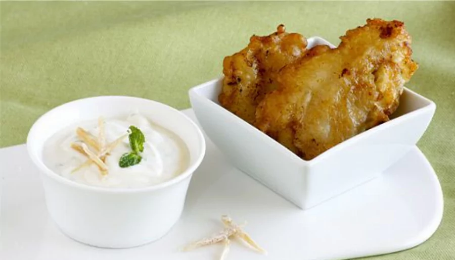 Recipe For Vietnamese Deep Fried Banana Fritters with Ginger Coconut Mascarpone Sauce