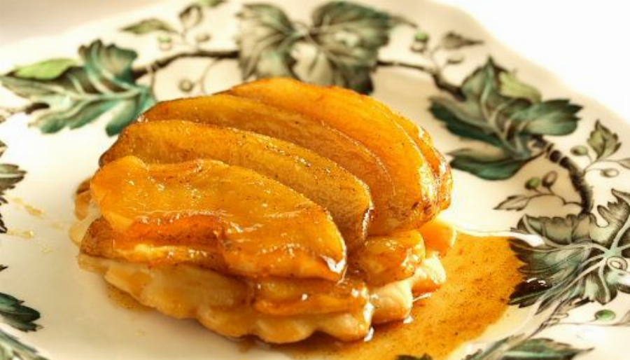 Recipe For Tarte Tatin aux Pommes (Upside down Apple Pie)