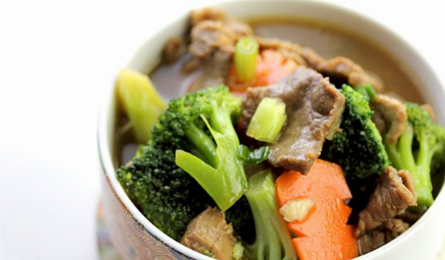 Vietnamese Beef and Broccoli Recipe (Thit Bo Xao)