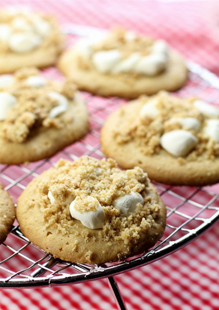 Recipe For Peanut Butter Cookies with Marshmallow Peanut Crumb Topping
