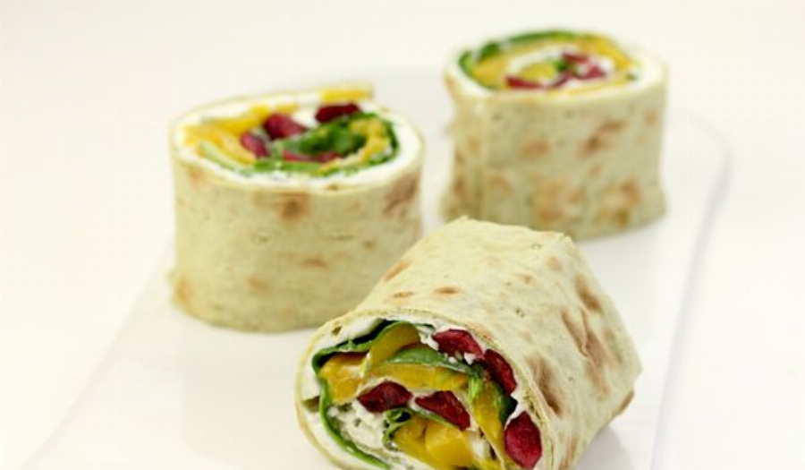 Peach and Spinach Summer Salad Wrap Recipe