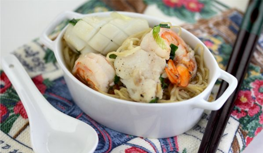 Mi Do Bien Recipe (Seafood Noodle Soup Recipe)