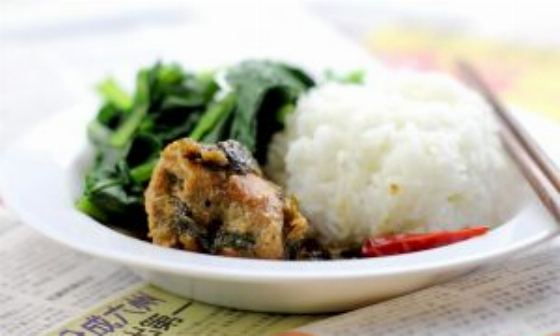 Ca Kho Recipe: Vietnamese Braised Salmon in Caramel Sauce