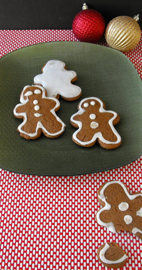 Recipe For Gingerbread Boys: Edible Christmas Decorations