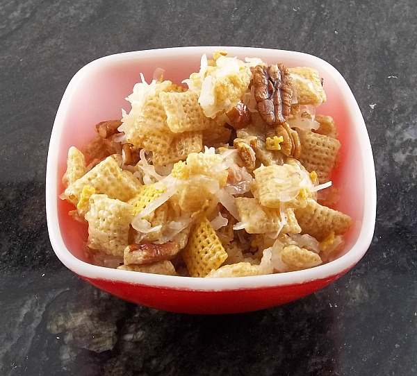 Recipe For Holiday Snack: Sweet Chex Mix with Almonds