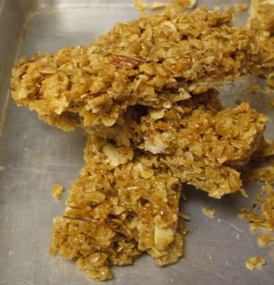 Recipe For Homemade Granola Bars in the Microwave