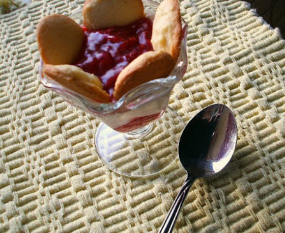 Recipe For Raspberry Marshmallow Custard Parfaits