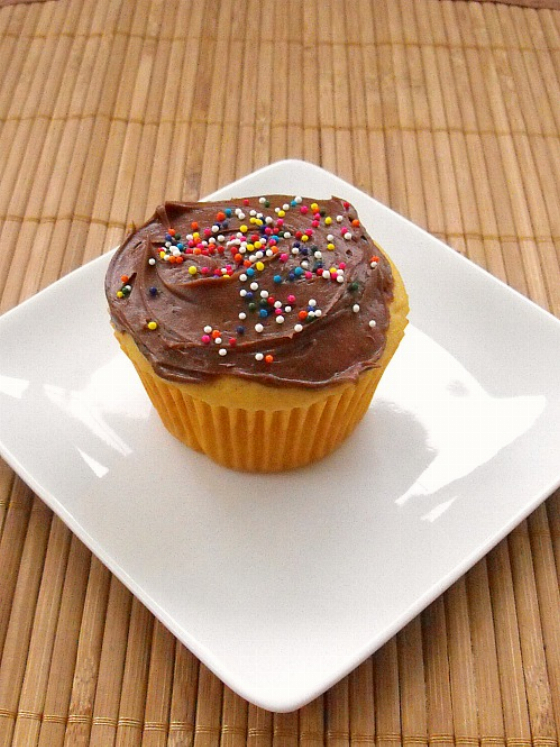 Recipe For Basic Yellow Cupcakes