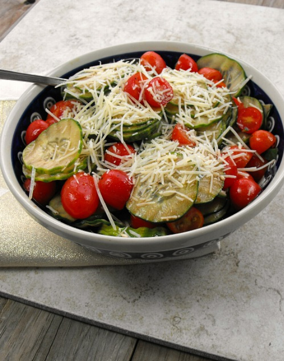 Recipe For Cucumber and Tomato Salad