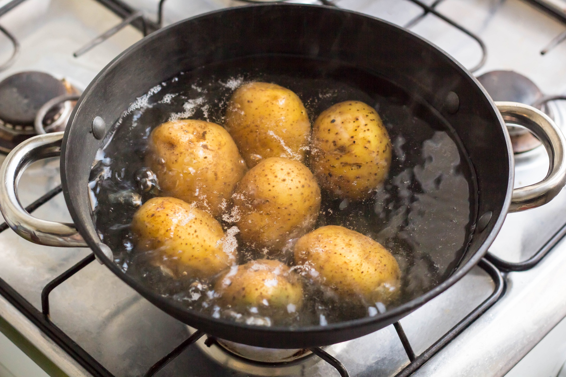 How Long Does It Take to Boil Potatoes