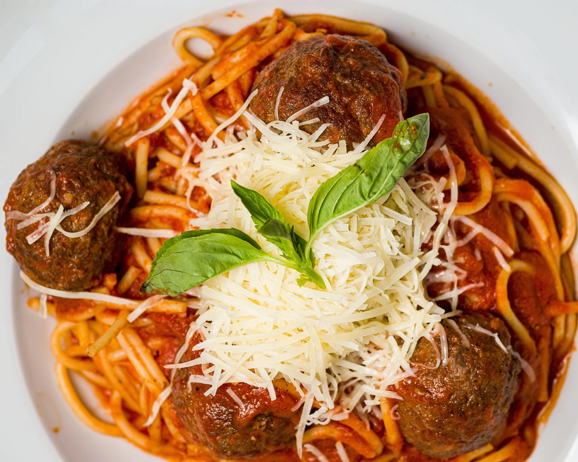 Pasta With Meatballs And Tomato Sauce